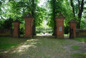 Eingangsbereich des Alten Friedhofs