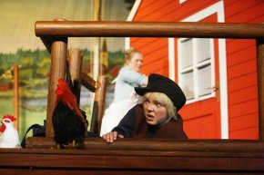 Bühnenstück Michel in der Suppenschüssel Schauspieler inszenieren "Michel in der Suppenschüssel"