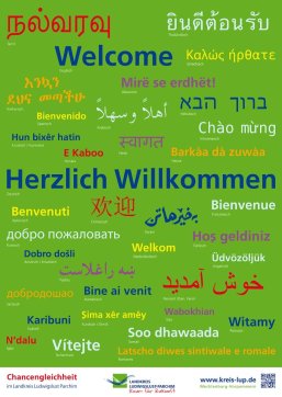 Chancengleichheit Plakat mit der Aufschrift "Herzlich Willkommen" in verschiedenen Sprachen