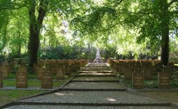 Sowjetischer Ehrenfriedhof