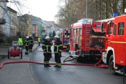 Freiwillige Feuerwehr Parchim Freiwillige Feuerwehr Parchim beim Säureeinsatz