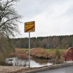 Feierliche Übergabe des Brückenneubaus über die Alte Elde im Parchimer Ortsteil Damm am 20. Dezember 2023.