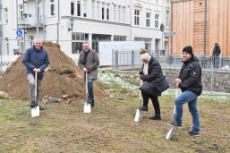 Spatenstich im November 2021. Spatenstich im November 2021.