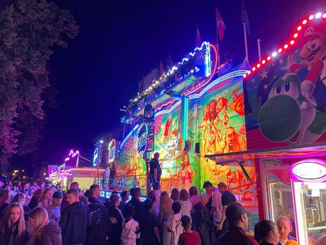 Stadtfest bei Nacht