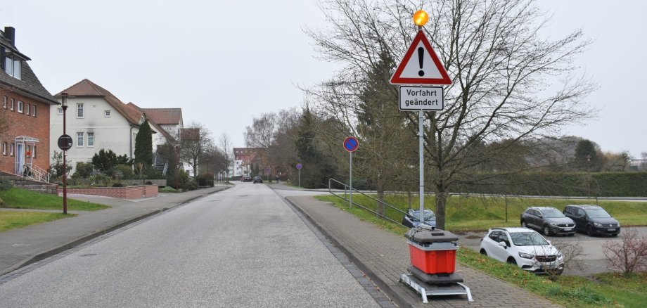 Wegen der Bauarbeiten zur Verlegung der Fernwärmeleitung muss die Cordesiusstraße ab Anfang August gesperrt werden. 