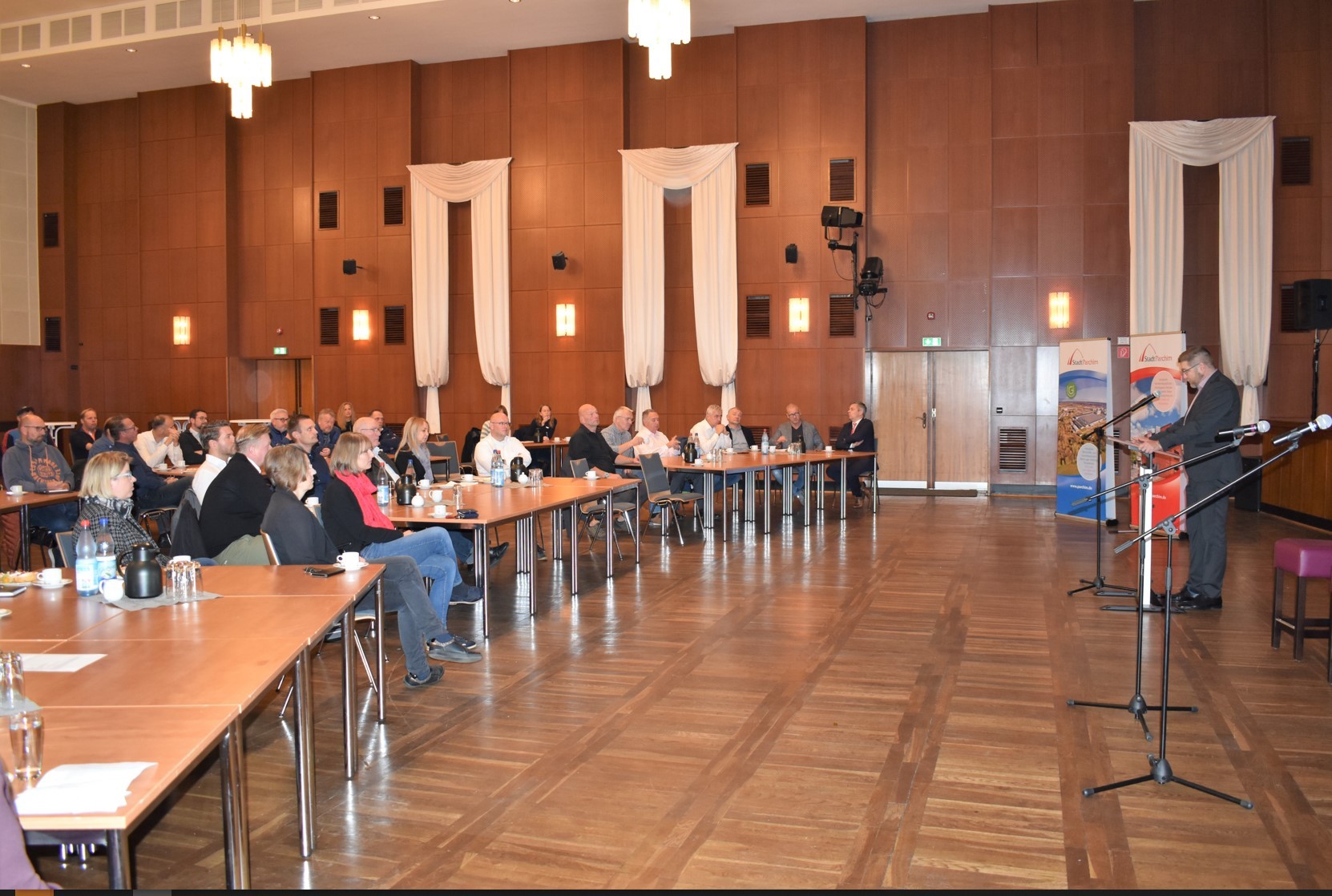 Große Resonanz: Ein Blick auf das vorangegangene Wirtschaftsgespräch in der Parchimer Stadthalle.