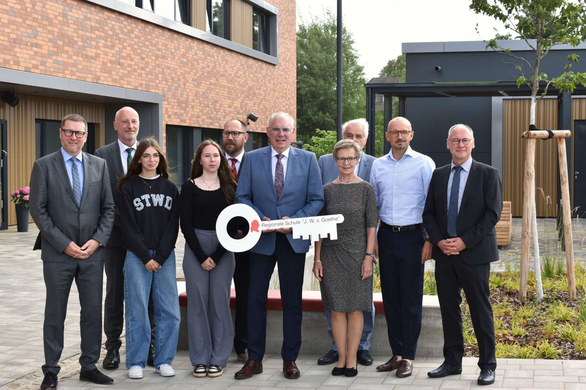 Der Neubau der Regionalschule „J. W. v. Goethe“ in Parchim wurde am 04. Juli 2025 feierlich eröffnet.