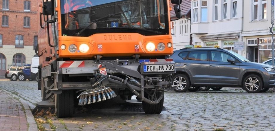 Die Straßenkehrmaschine der Stadt Parchim ist derzeit defekt.