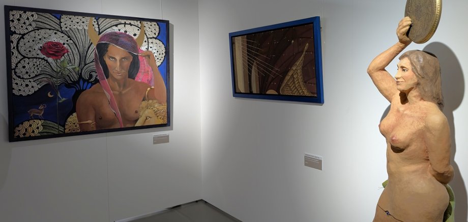 Künstlergespräch und Benefizauktion sind traditionelle Highlights der jährlichen Kunstausstellung in der Kulturmühle Parchim.