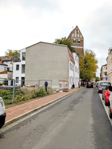 Die sanierte St. Marienstraße in Parchim. Die sanierte St. Marienstraße in Parchim.
