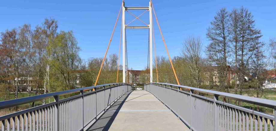 Anfang August finden an der Parchimer Plümperwiesenbrücke Gewährleistungsarbeiten statt.