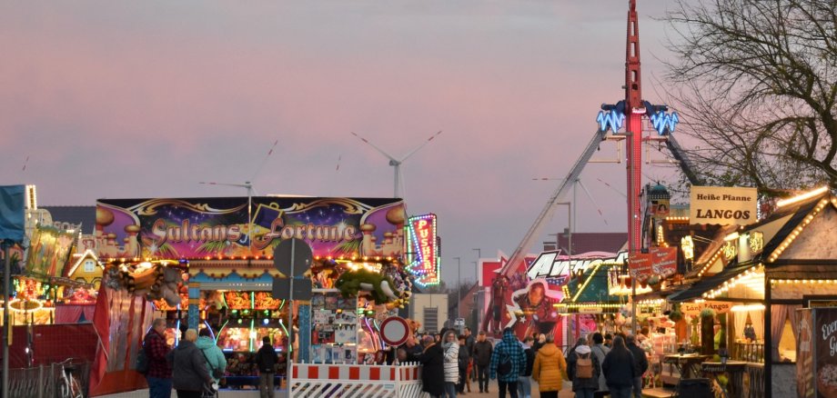 Für den Martinimarkt in Parchim müssen in jedem Jahr zahlreiche Straßen gesperrt werden.