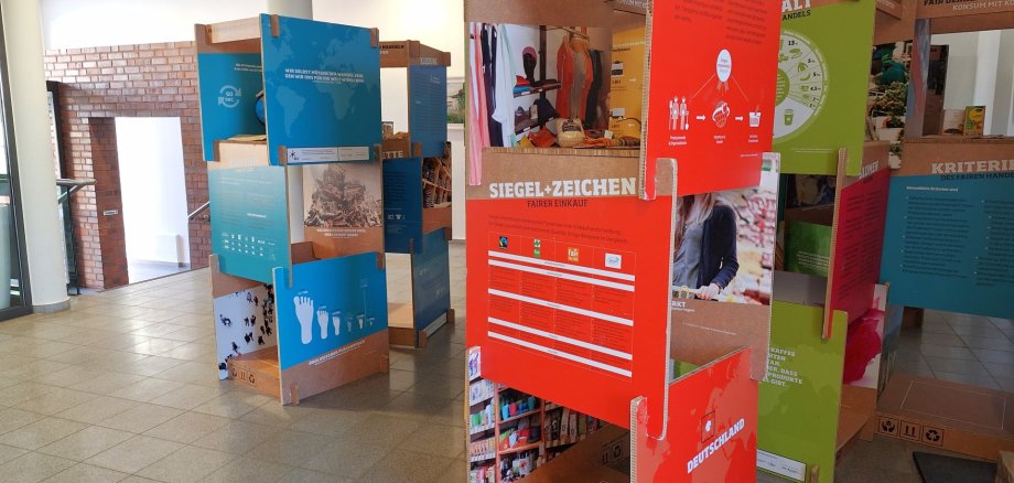 Der Fairtrade-Gedanke wird in der Ausstellung deutlich gemacht.