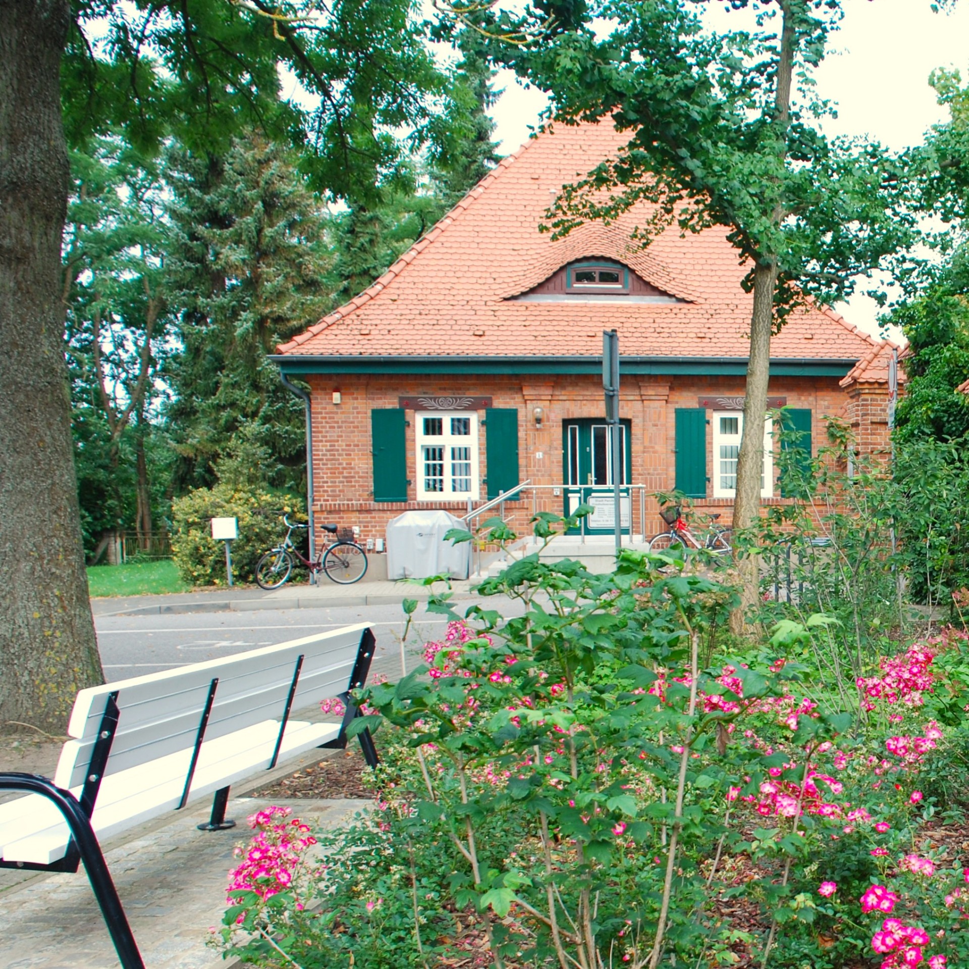 Das Gebäude der Friedhofsverwaltung Parchim.