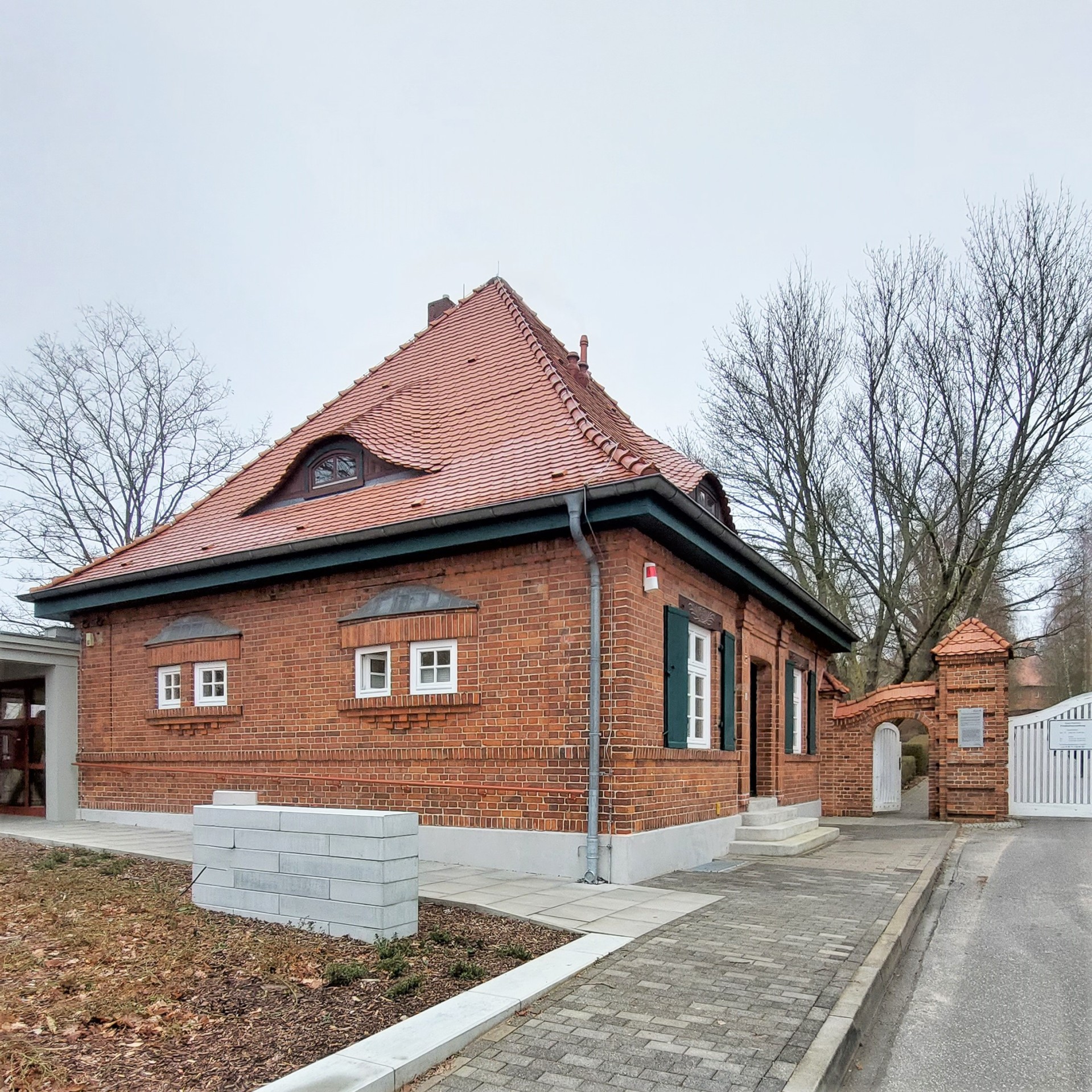 Die Friedhofsverwaltung Parchim in der Lübzer Chaussee 1.