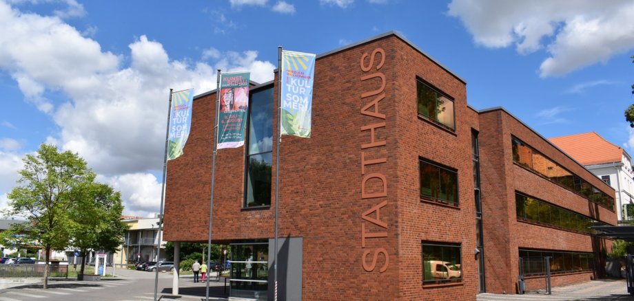 Das Standesamt befindet sich im Stadthaus. Das Standesamt befindet sich im Stadthaus.