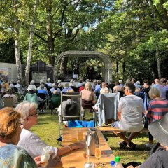 Picknickkonzert auf dem Alten Friedhof in Parchim 