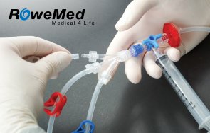 Logo RoweMed Logo RoweMed